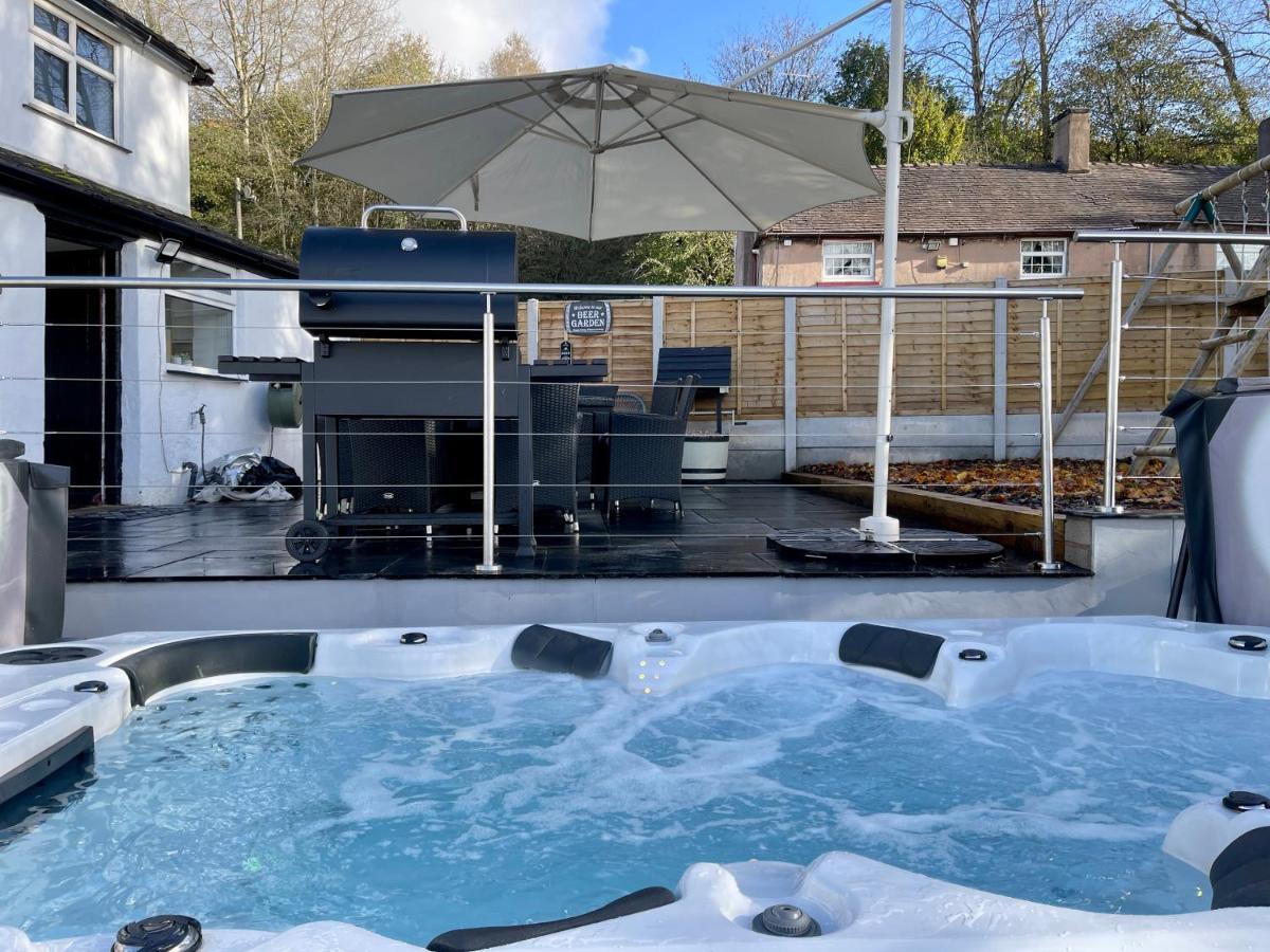Tollgate House - Luxury Cozy Cottage - Huge Hot Tub - Alton Towers Чедл Экстерьер фото