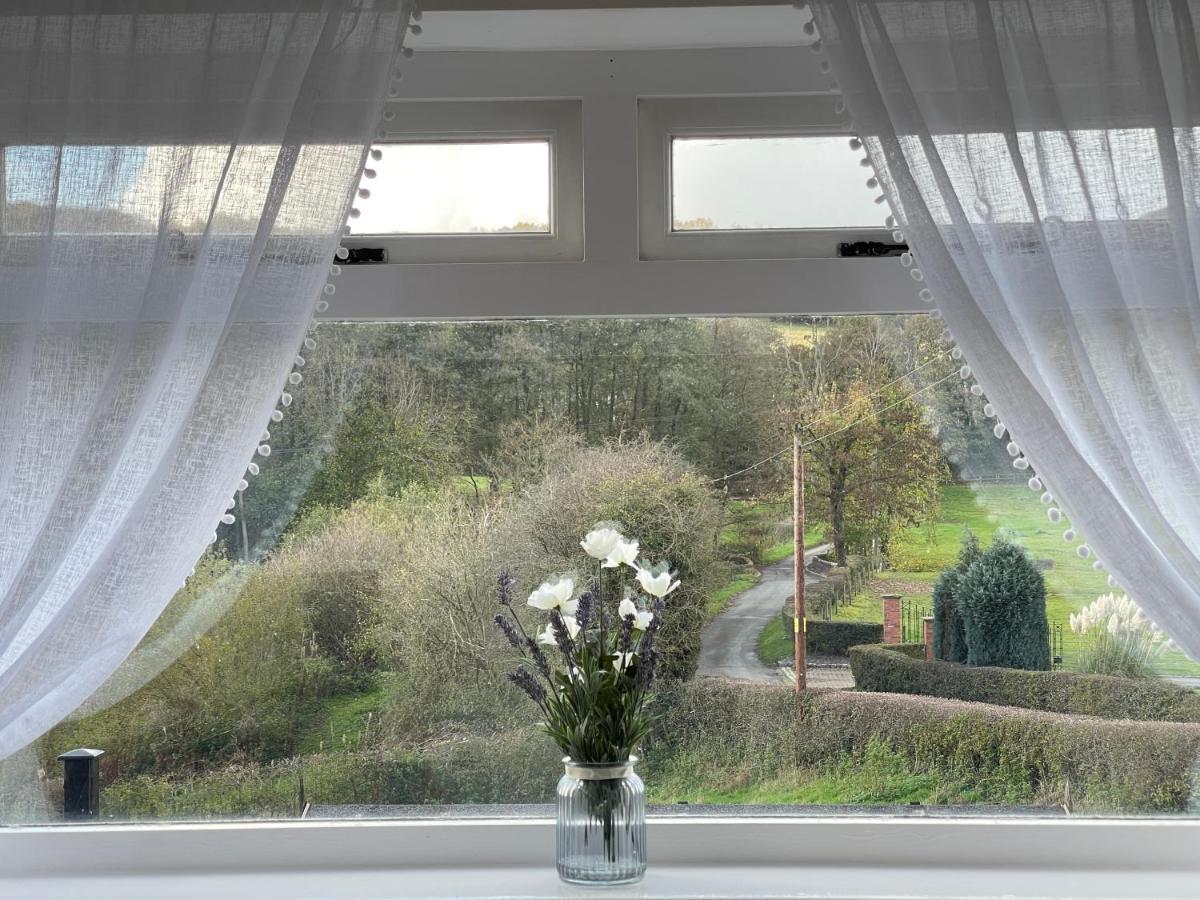 Tollgate House - Luxury Cozy Cottage - Huge Hot Tub - Alton Towers Чедл Экстерьер фото